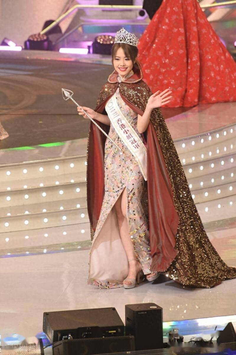 2023香港小姐决赛现场,庄子璇,王怡然,王敏慈分获冠亚季军