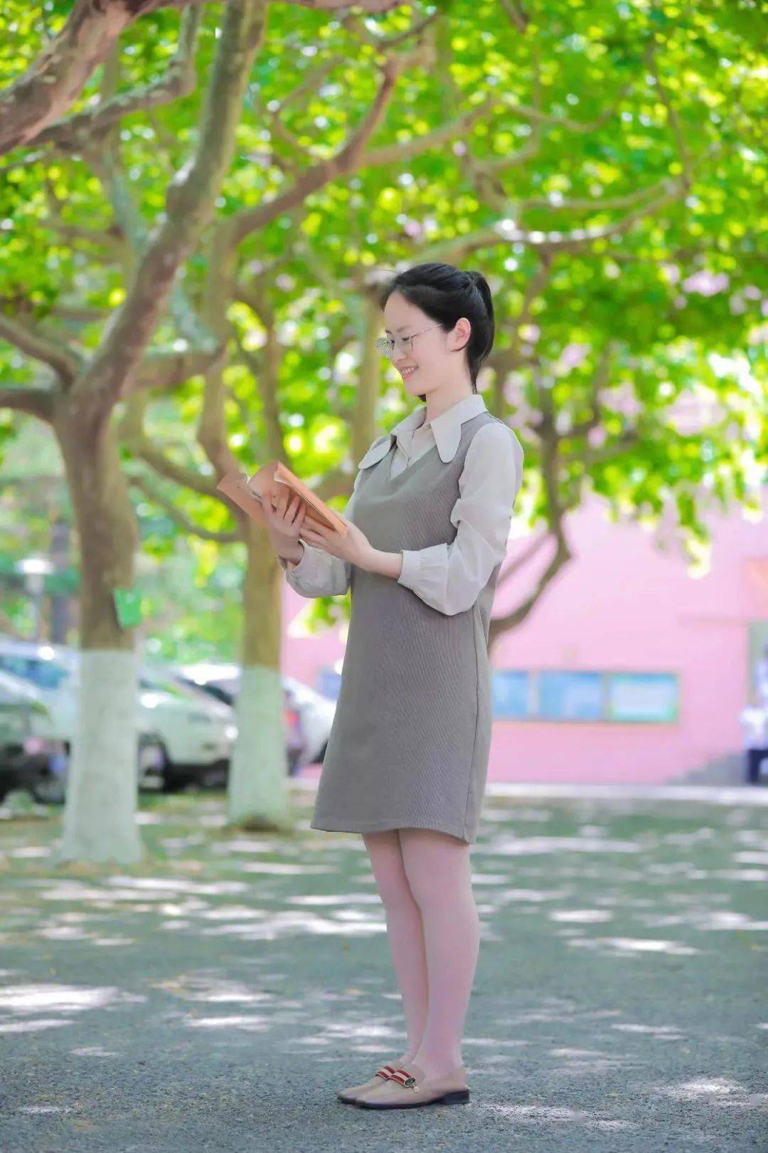 工作室成员 王璇"永远用欣赏的眼光看待学生,永远用宽容的心态面对