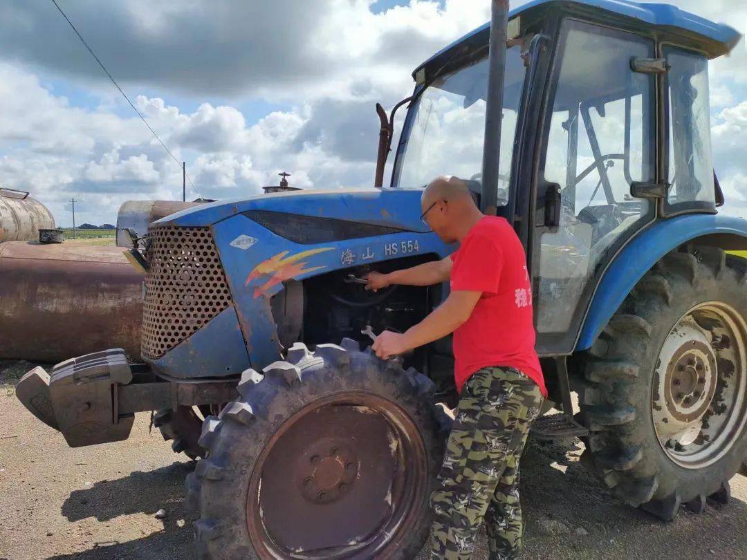 【856·十四区】农机检修 备战秋收_工作_管理区_种植户