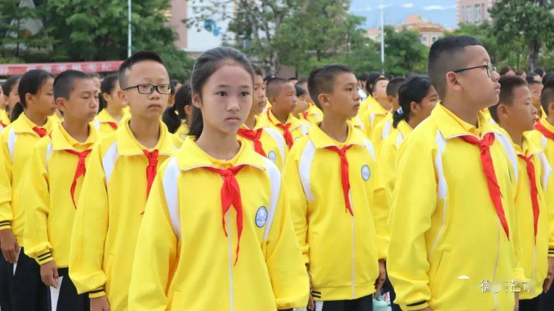 芒市实验中学图片