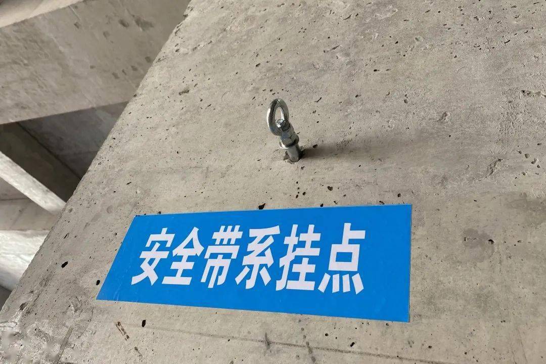 别在找借口没地方挂安全带,给你整理了28种不同环境下安全带挂法,快