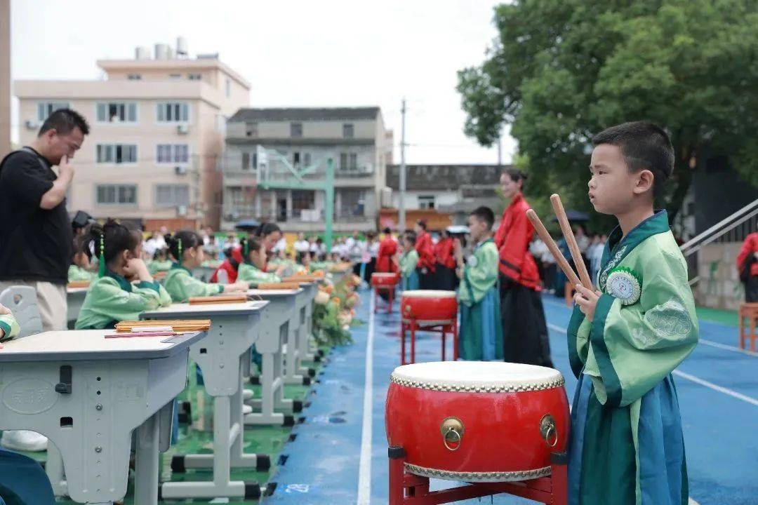 乐清柳市镇文博小学图片