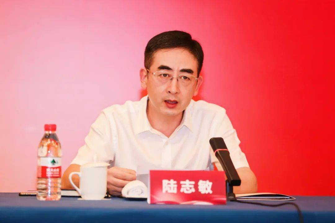以爱育爱,爱满西湖!