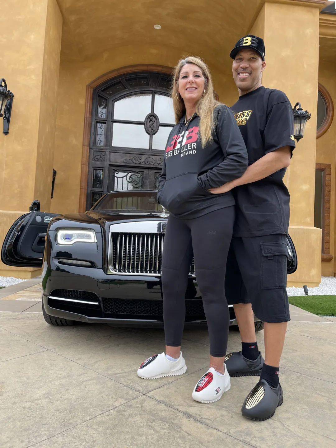 球爹bbb抄袭咱们国产品牌genegg?原来是这么回事!