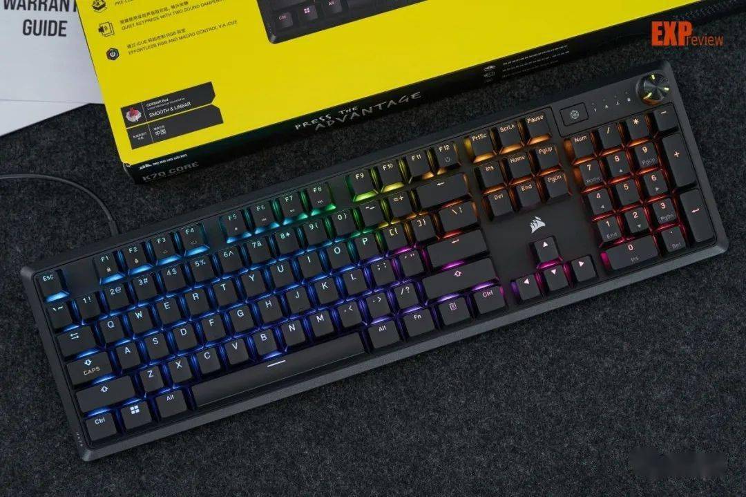 美商海盗船k70 core rgb机械游戏键盘体验:经典外观,性能依旧_玩家
