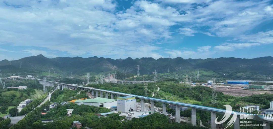渝昆高铁江津北站四电工程已全面进入设备安装阶段及站房建设冲刺