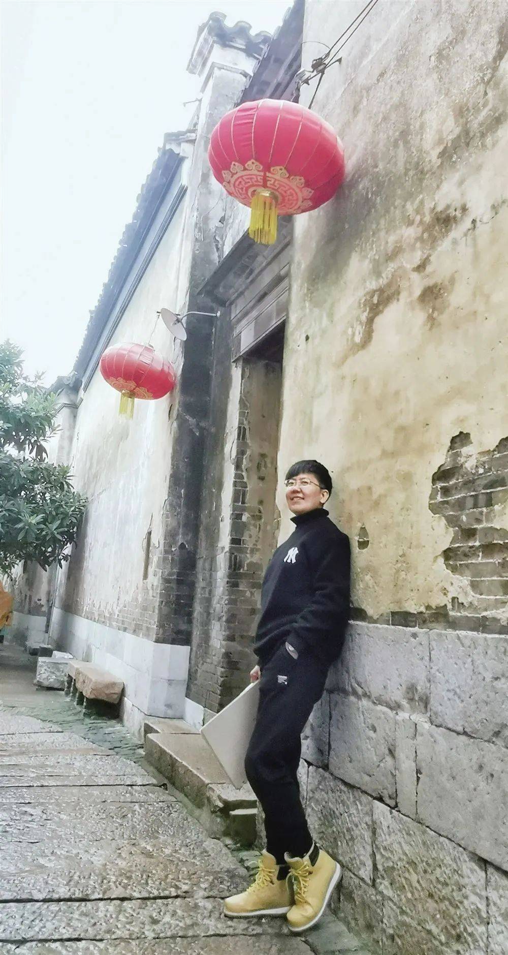 严卫林,苏州市吴江区盛泽第二中学校长江苏省五一劳动奖章▲沈卫青