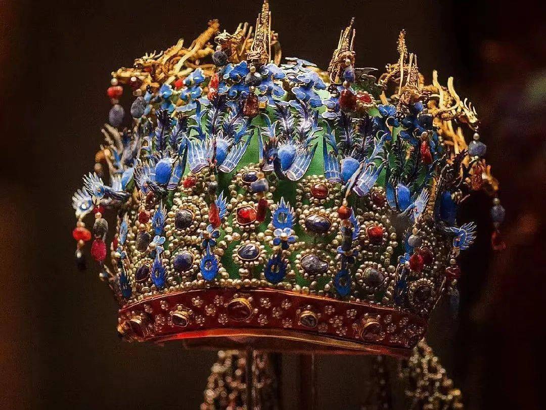 文物有声 | 孝端皇后九龙九凤冠_珠宝_宝石_图案