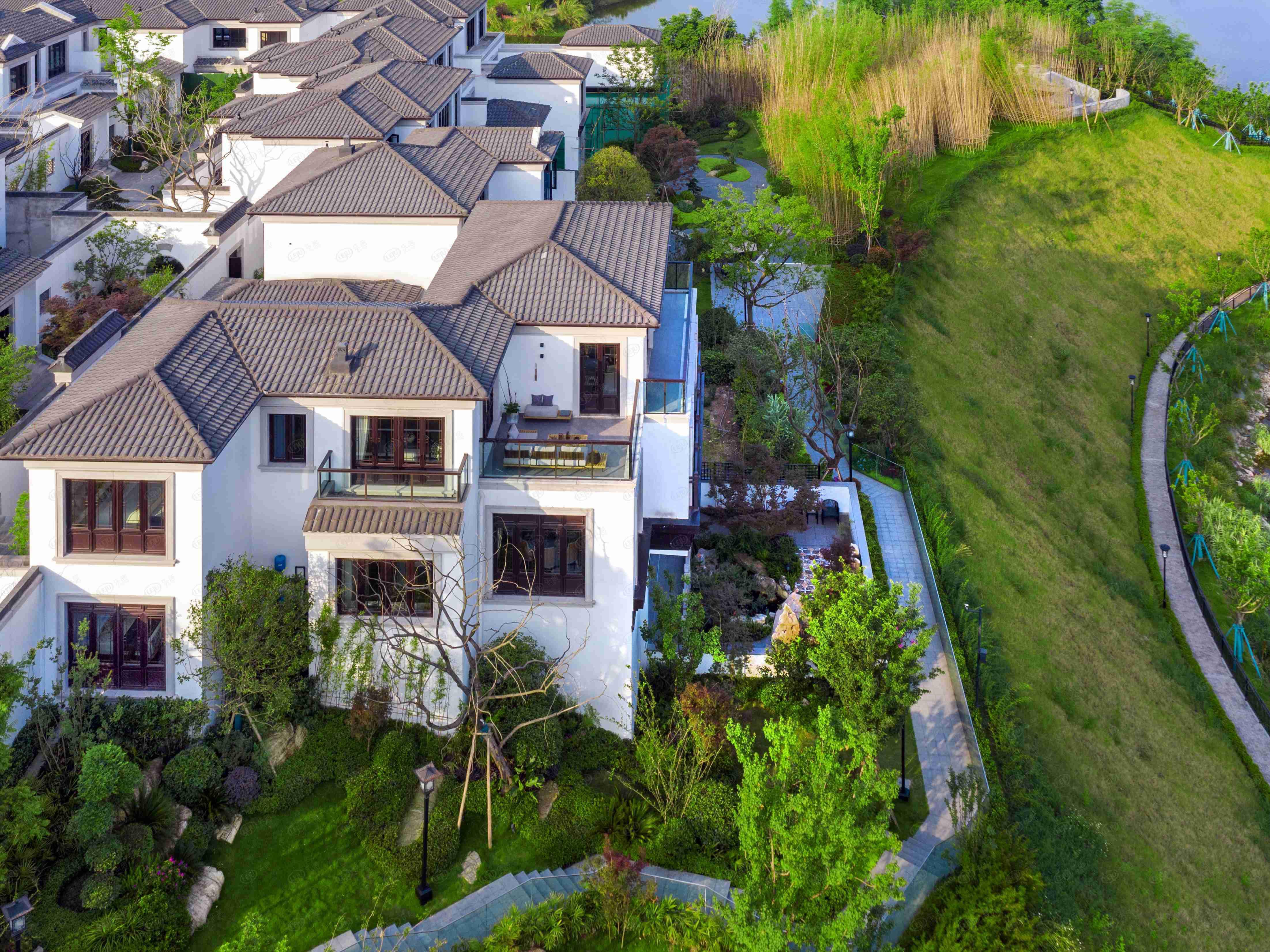 湖山别墅 保利茵梦湖户型介绍 户型面积155~171㎡