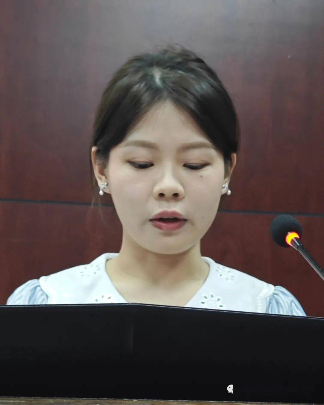 "衢州二中教育集团举办教师演讲比赛_精神_传承_获得者