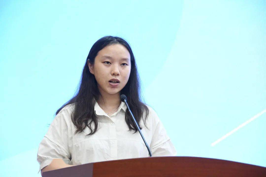 毛晶晶20王慕屈21杨若凡22钱果▲ 上下滑动查看伟大时代召唤青年先进