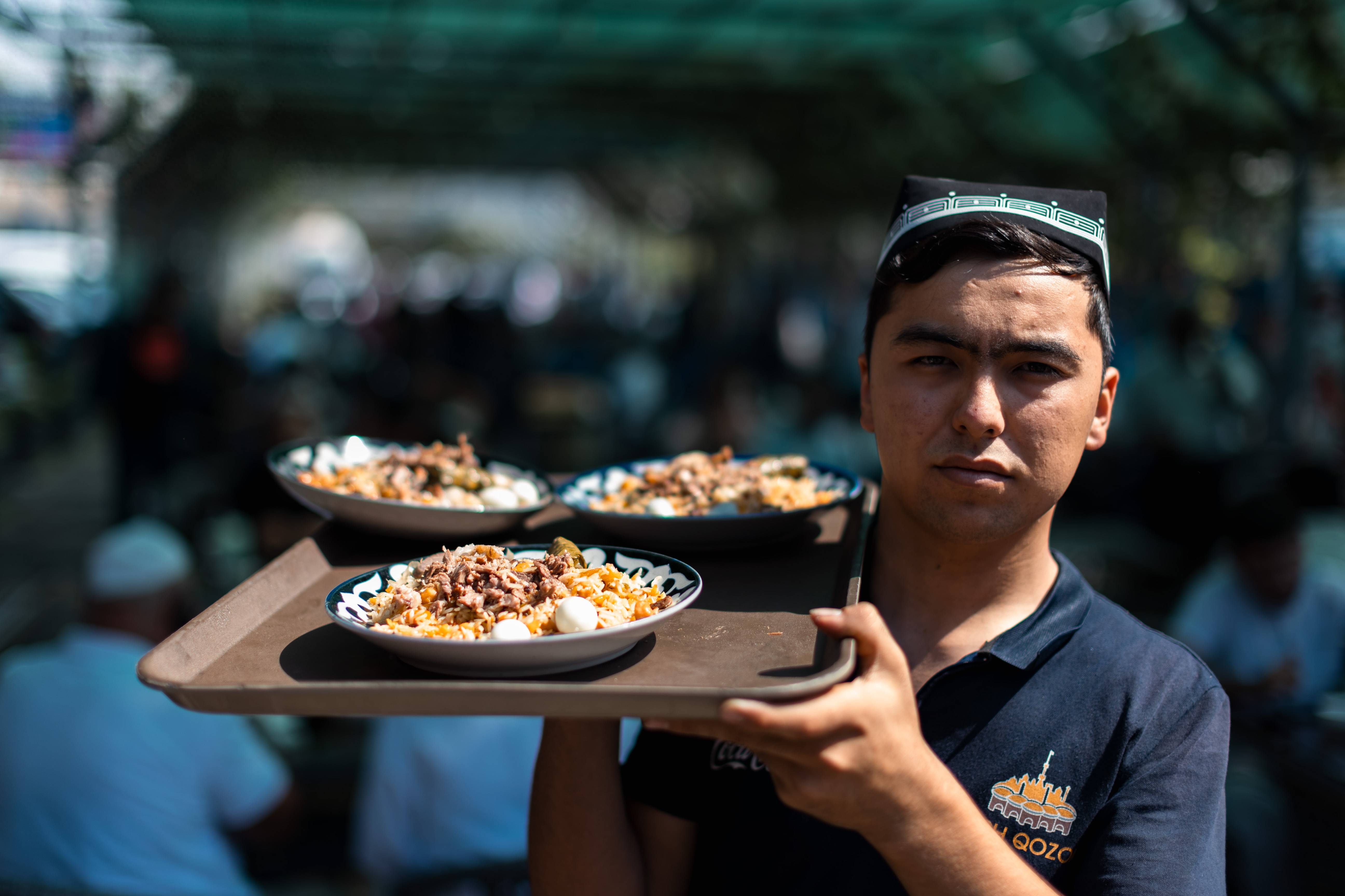(国际)乌兹别克斯坦:探访中亚抓饭中心_新华社_李木子_首都