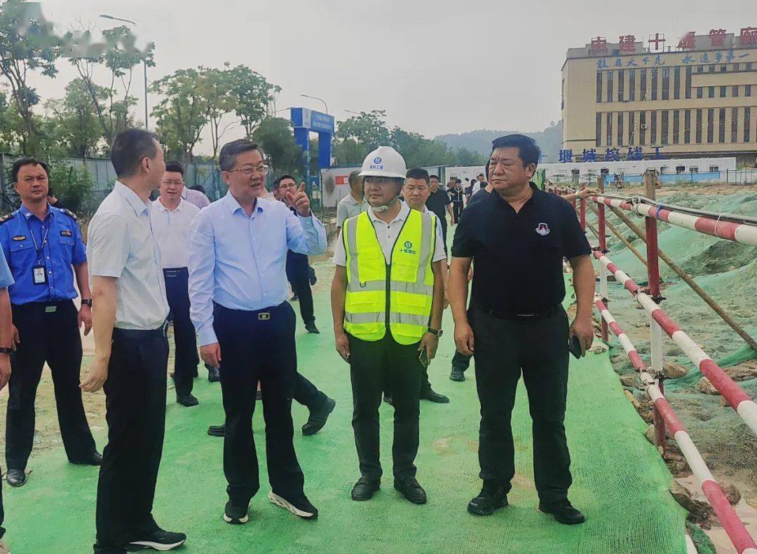 曹明权:切实做好扬尘污染防治工作_项目_十堰_执法