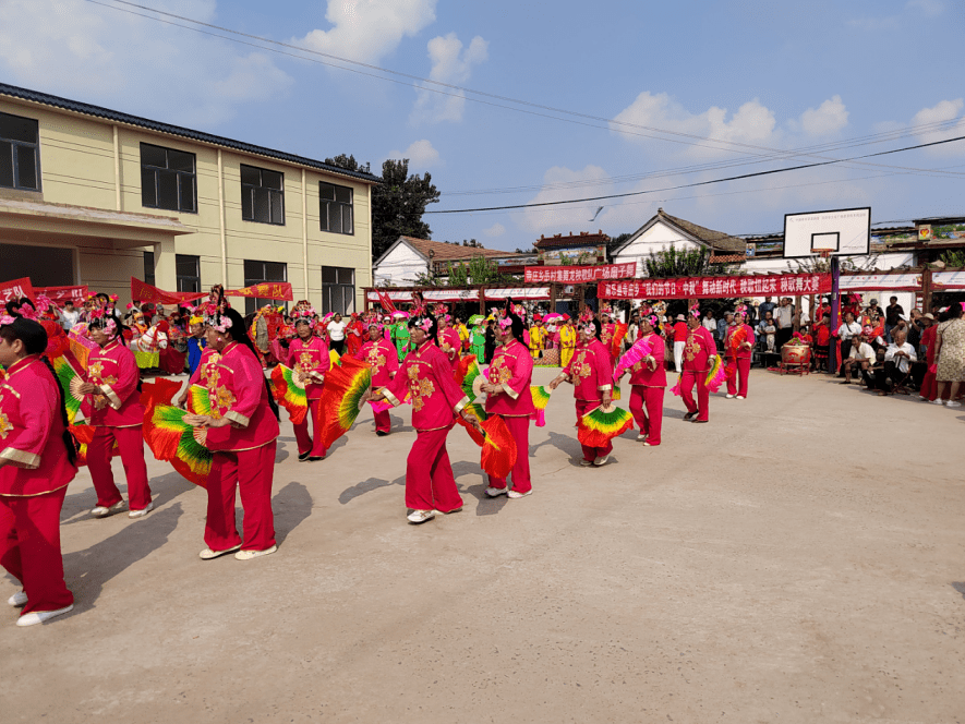 南乐县寺庄乡开展"舞动新时代 秧歌扭起来"秧歌舞比赛_群众_活动_文化