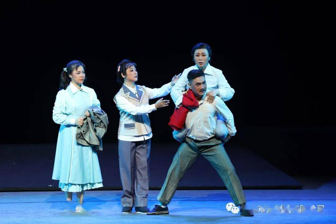 淮北原创豫剧《老兵》首演圆满成功!