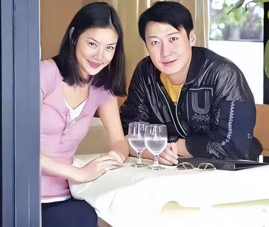 乐基儿证实与第二任丈夫离婚,孩子交由男方照顾_婚姻_儿子_ianchu