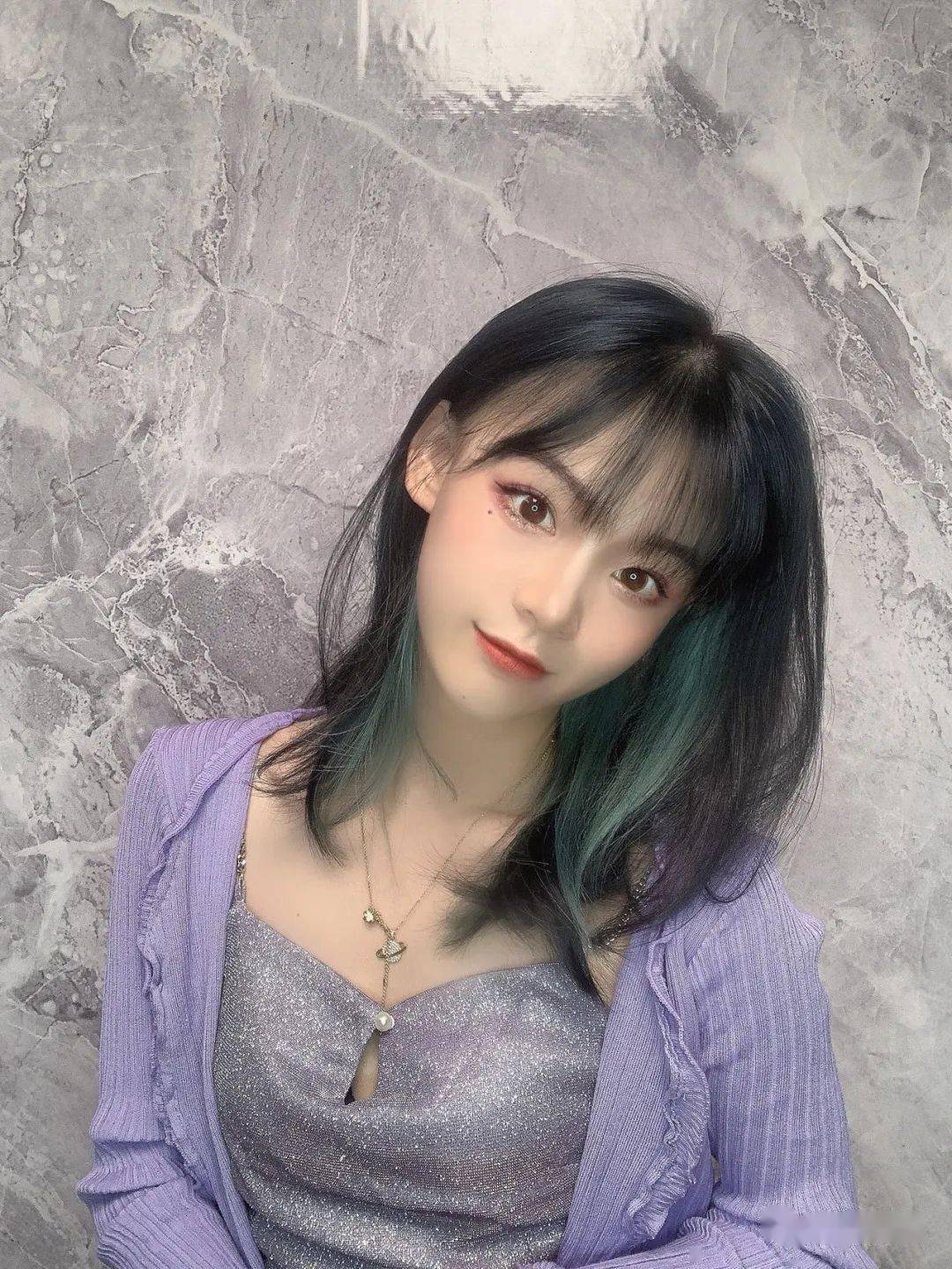 " 挂耳染锁骨发 ",又a又甜又时尚._发型_中国_形象