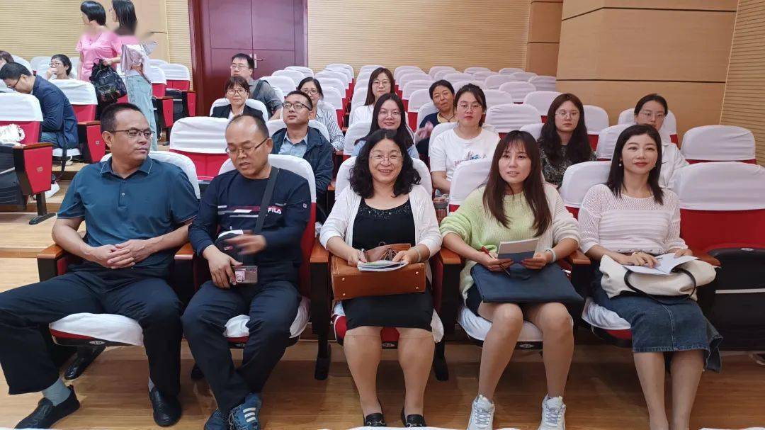 备战高考,走向未来——眉县中学化学组全体教师参加新高考背景下化学