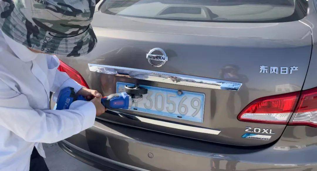 阿拉善车主拆装车牌免费啦~_服务_居民_公安局
