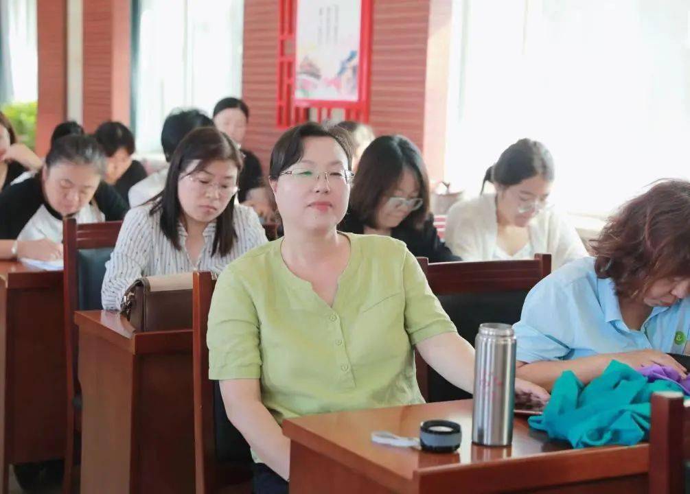 奋进新征程,开创新未来——高一年级全体教师大会_教学_教育_史岫