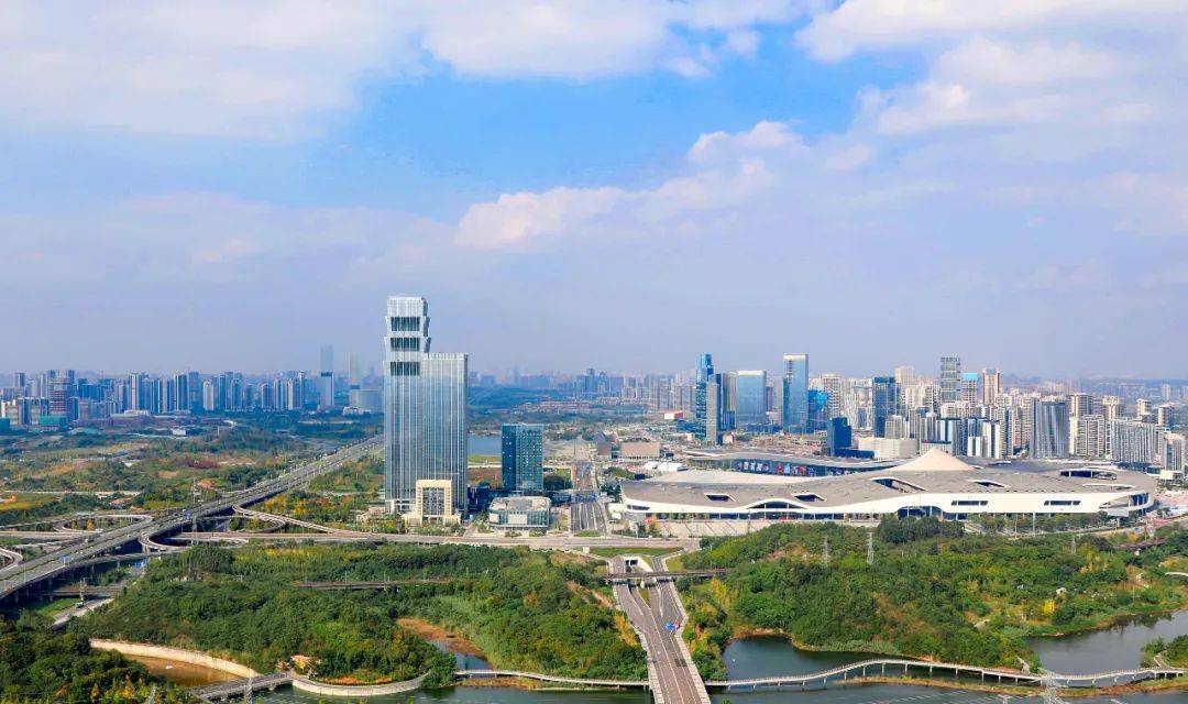 这就是兴隆湖的高度_天府_中心_新区