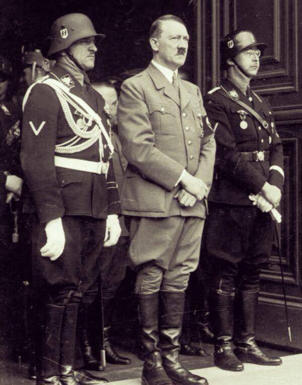 希特勒先锋队图片
