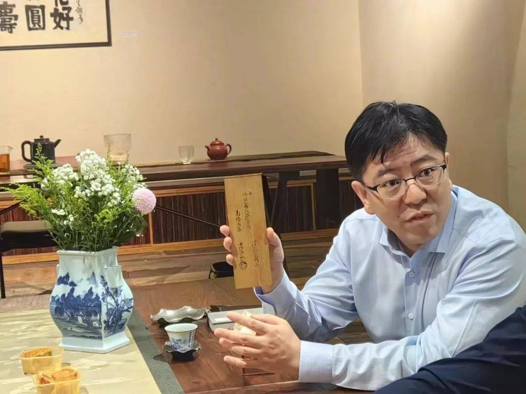 活动现场独乐不如众乐,在此"月满熙和"之际,中贸圣佳国际拍卖有限公司