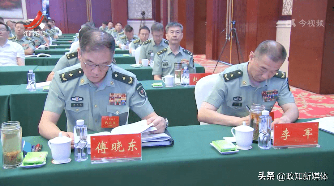 各省军区主要负责人也在现场,包括河北省军区政委傅晓东,吉林省军区