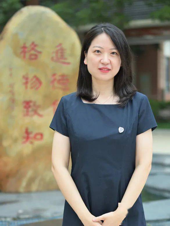 让我们追逐光,靠近光,焕发光:华南师大附中2022-2023