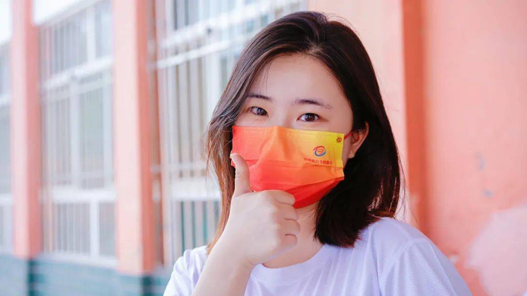 十佳优秀学生杨佳凝:温柔而坚定的地拥抱世界_新闻_山东省_比赛