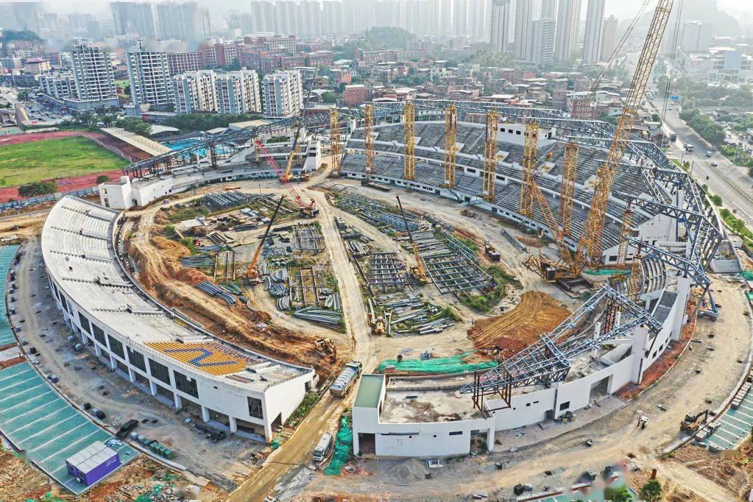 南安市体育场项目预计交付使用时间在……_刘荣江_施工_看台