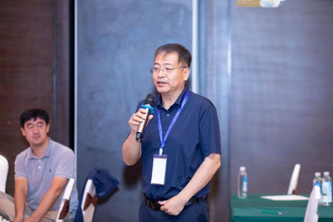 创建液界群英精准深度交流圈