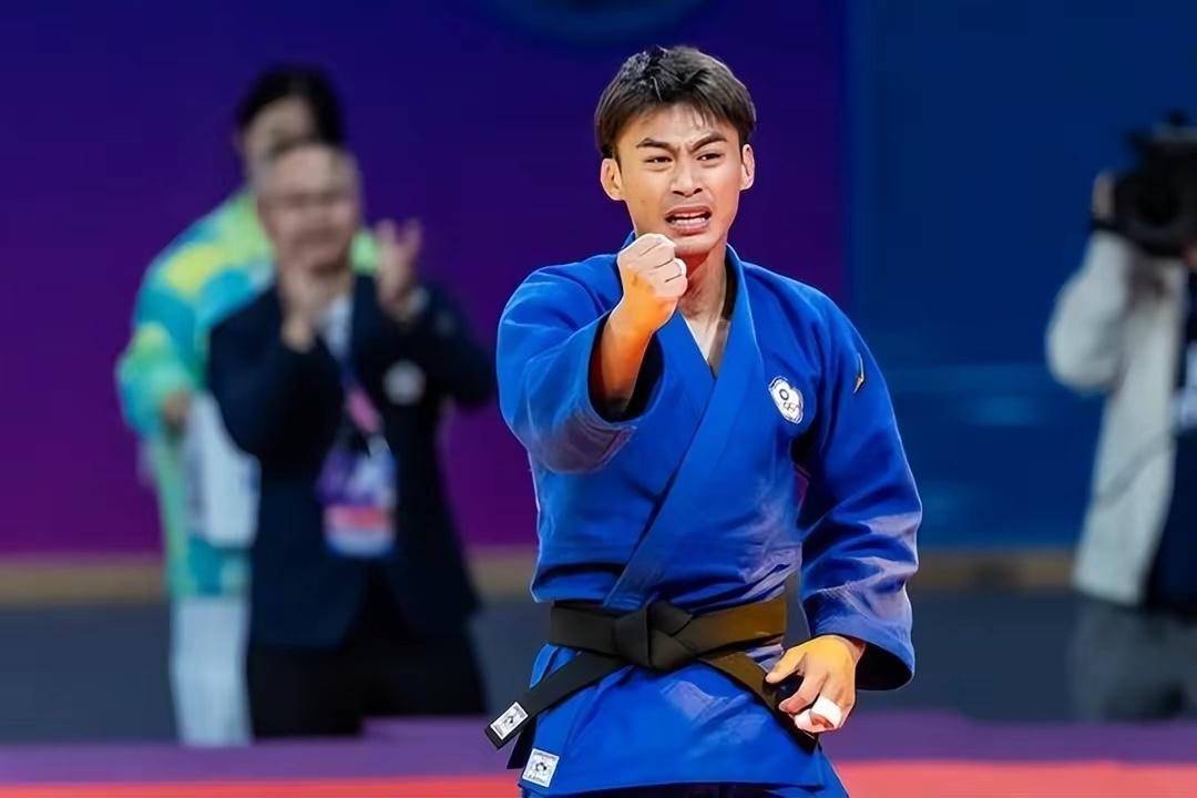 首金得主杨勇纬:感觉全场观众都在等这枚奖牌_中国台北队_决赛_柔道