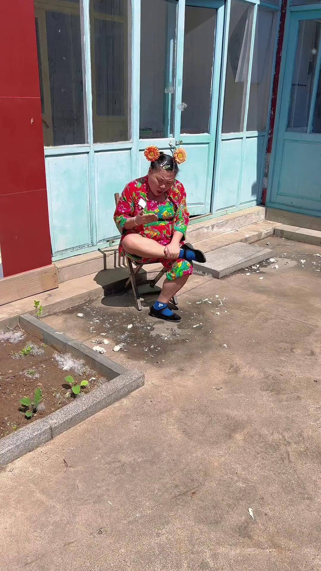 搞笑 专治不开心 快乐的农村人 表演我是认真的