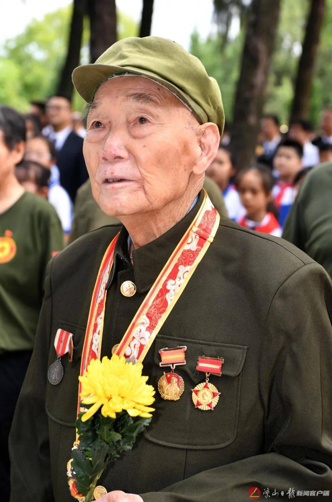 高清图集 │ 凉山举行向人民英雄敬献花篮仪式_西昌_烈士_日报