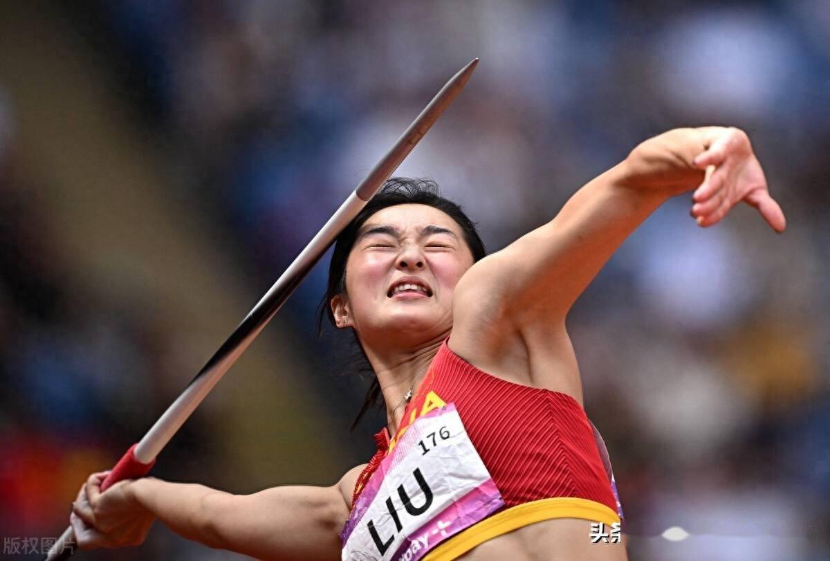 2022杭州亚运会田径女子七项全能标枪比赛:中国选手刘静逸出战