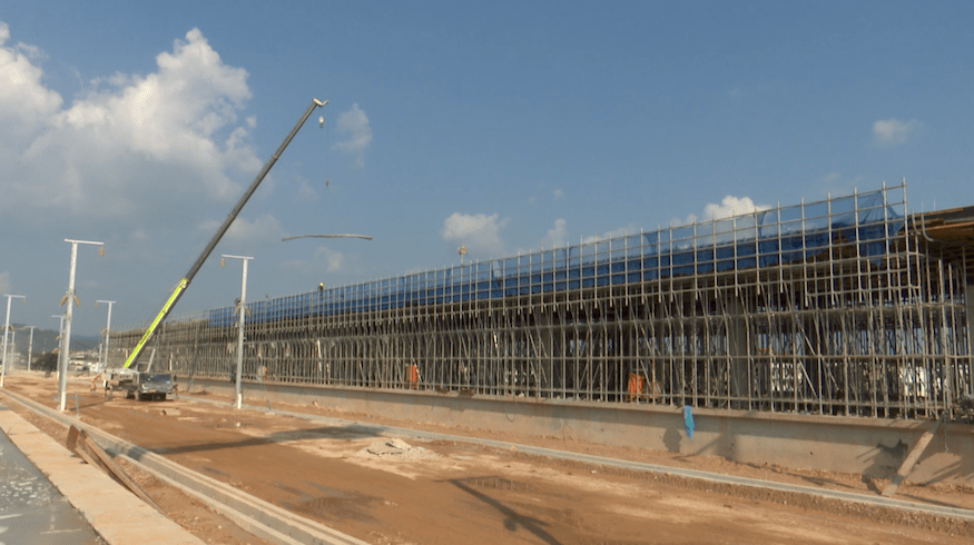 最新:梅龙高铁兴宁南站建设情况._梅州_施工_项目