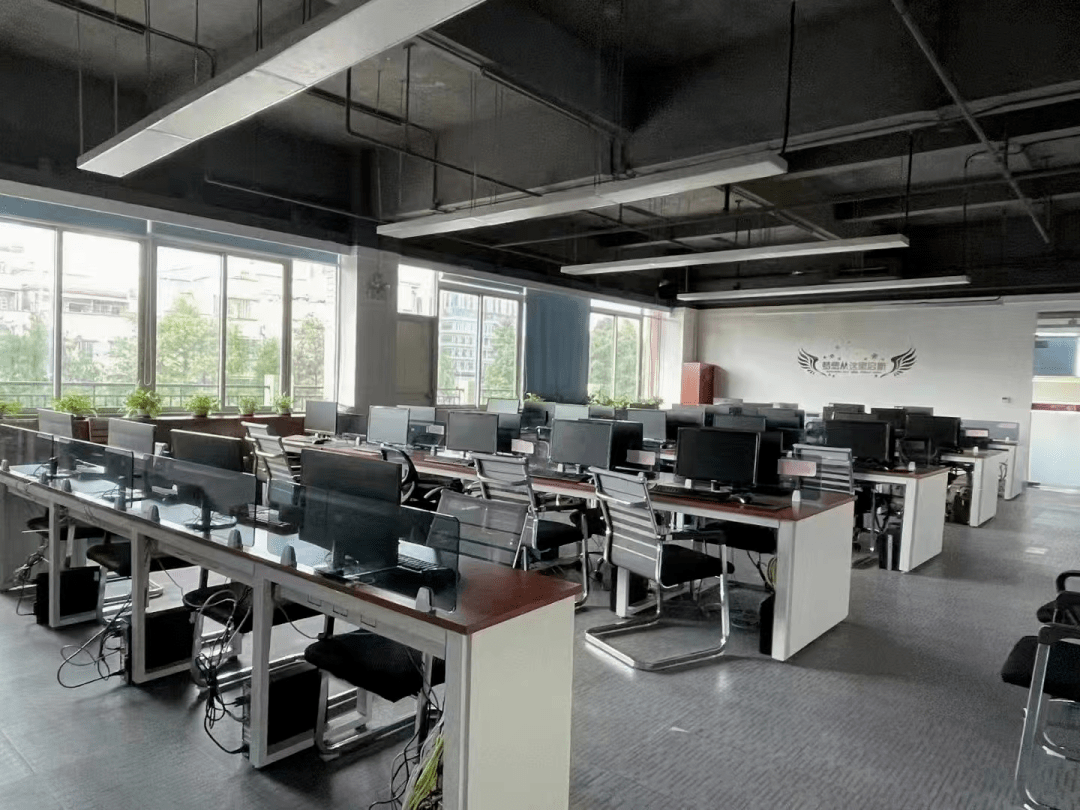 【广州招聘】广州荔湾知名电商在线文字客服!