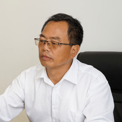 大理三中杨履相:卌载流年似水去,暮颜华发祭讲堂