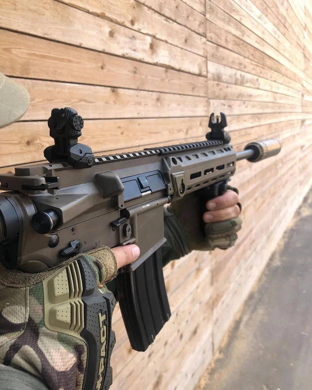 【以色列ar】 iwi公司arad突击步枪美图_战术_公众_备份