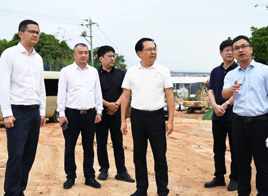 城厢区领导带队开展生态环境问题整治调研及"河长日"