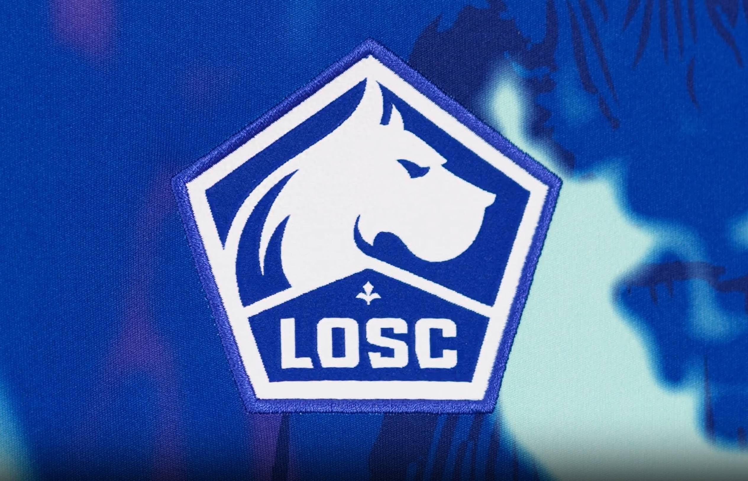 用色彩与线条致敬城市历史!里尔发布23/24赛季第四球衣