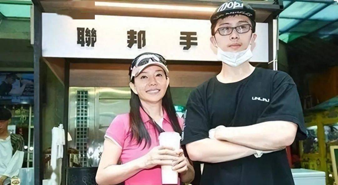 孙安佐_狄莺_母亲