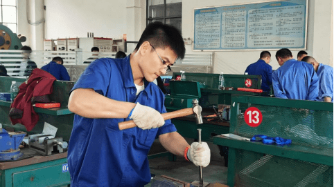 湾沚区总工会成功举办2023年芜湖市职工钳工技能竞赛_芜湖技师学院