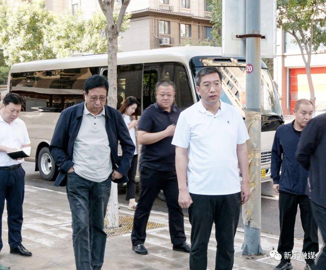 9月30日,市委书记李明政带领市大气办,生态环境分局,综合执法局,住建