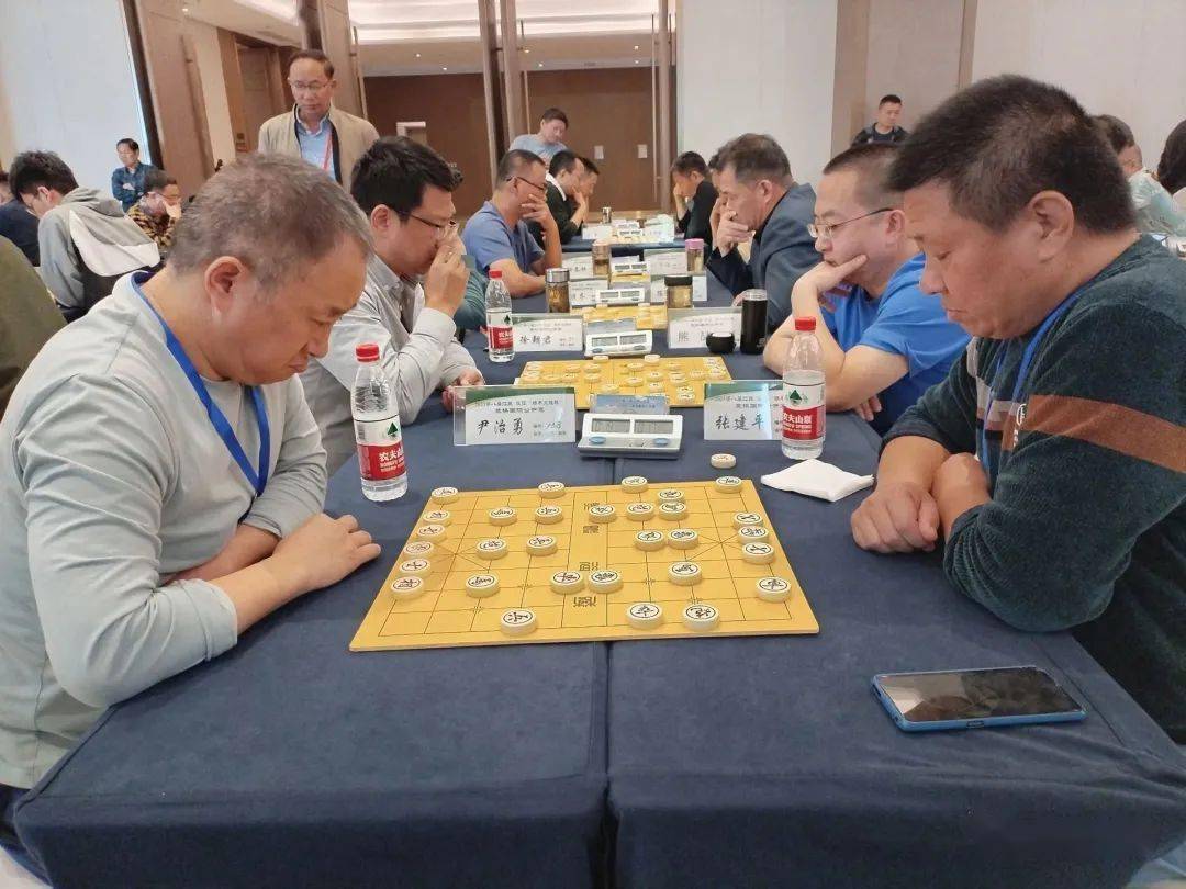 万粉丝抖音金牌主播朱志全和世界冠军,象棋特级大师王斌联手网络直播