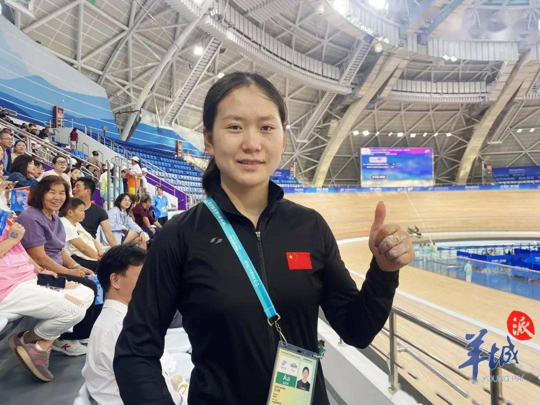 王小梅_赖善章_比赛