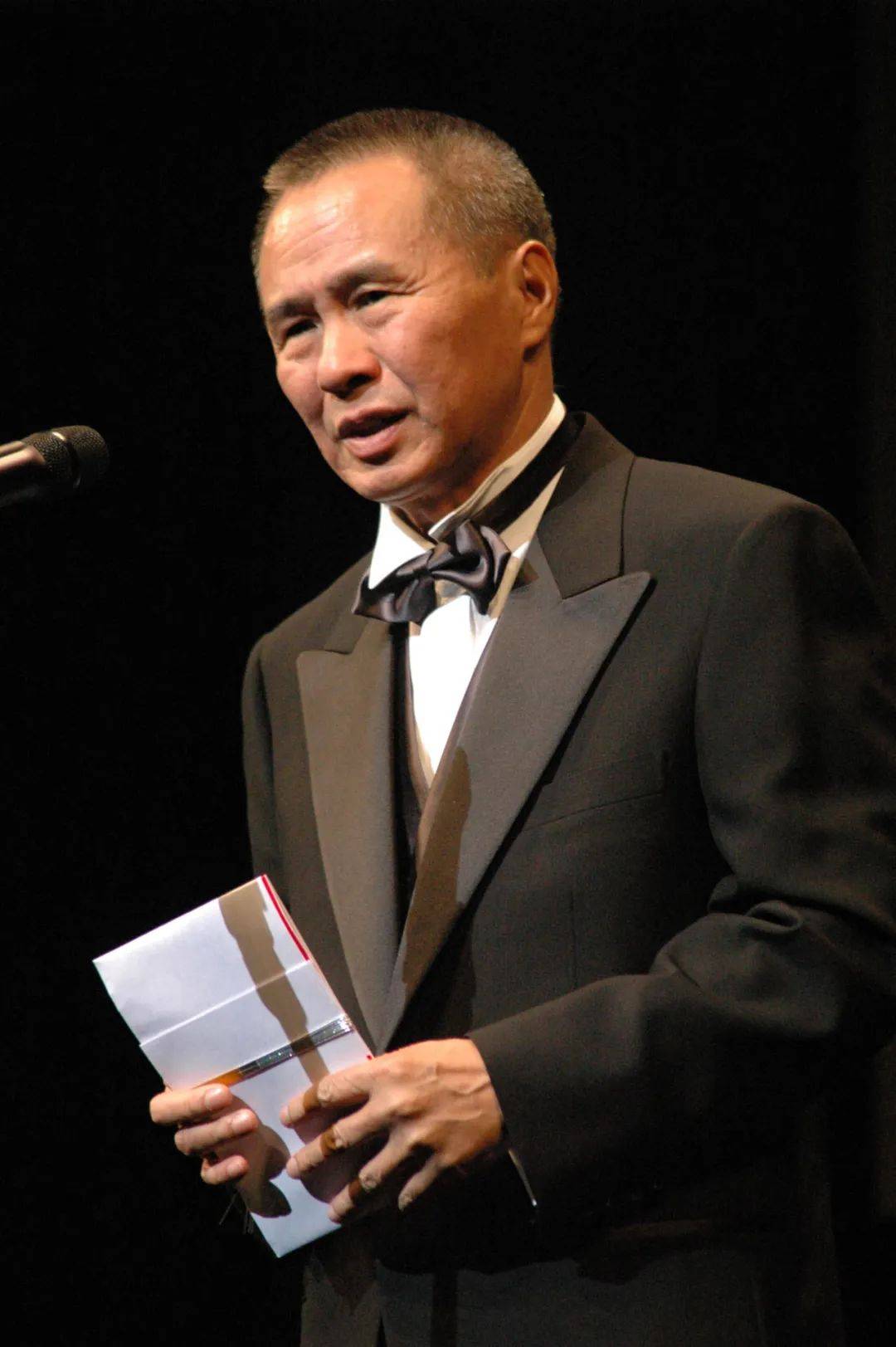 著名导演侯孝贤患失智症隐退影坛_病人_阿尔茨海默病_患者