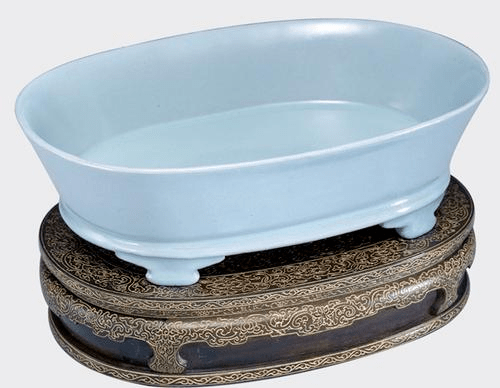 【汝窑天青无纹椭圆水仙盆】瓷器第一【快雪时晴帖】书法第一【秦皇铜