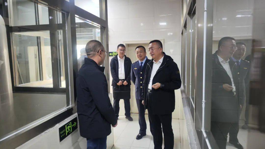 【调研】巴林左旗旗委书记任玺调研市场监管领域食品安全工作_生产